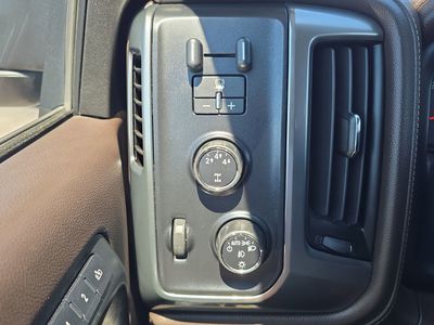 2015 Chevrolet Silverado 2500HD - Photo 22