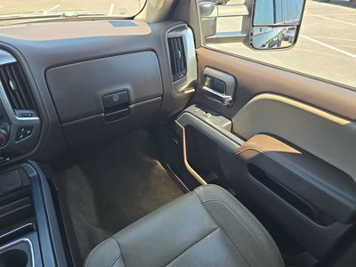 2015 Chevrolet Silverado 2500HD - Photo 13