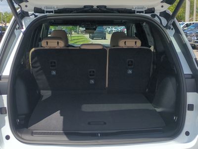 2026 Jeep Grand Cherokee — photo 13 view