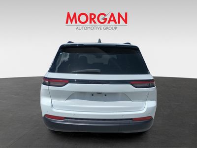 2026 Jeep Grand Cherokee — engine compartment view