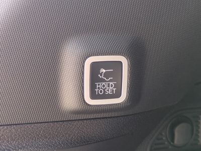 2026 Jeep Grand Cherokee — photo 14 view