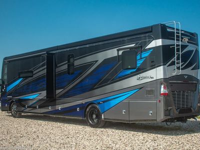 2026 Fleetwood Discovery LXE - Photo 2