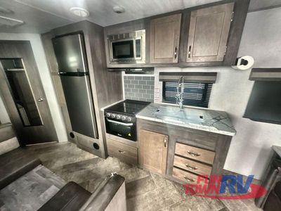 2021 EAST TO WEST Alta - Photo 12