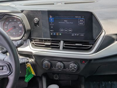 2024 Chevrolet Trax - Photo 18