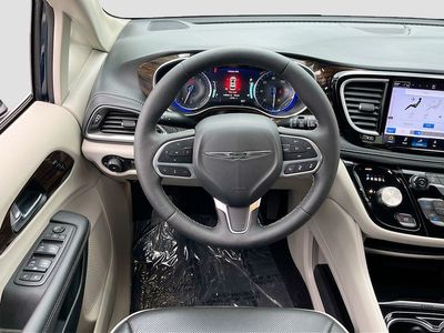 2024 Chrysler Pacifica - Photo 23