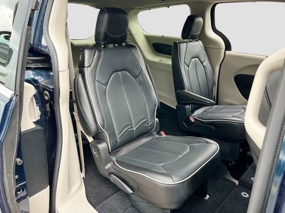2024 Chrysler Pacifica - Photo 28