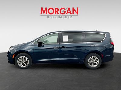 2024 Chrysler Pacifica - Photo 4