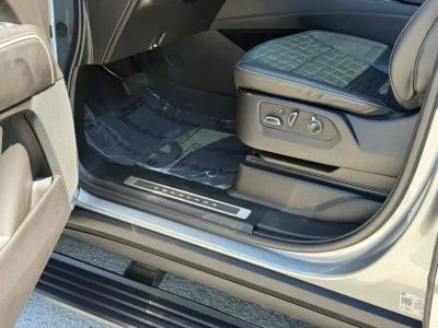 2024 Cadillac Escalade - Photo 24