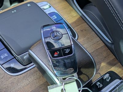 2023 Mercedes-Benz GLS - Photo 32