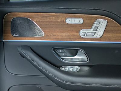 2023 Mercedes-Benz GLS - Photo 16