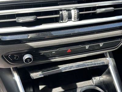 2024 BMW 3 Series - Photo 16