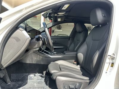 2024 BMW 3 Series - Photo 13