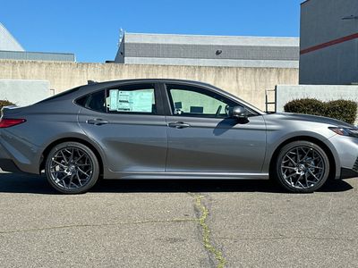 2026 Toyota Camry - Photo 8