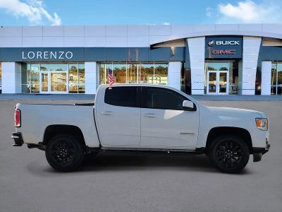 2022 GMC Canyon — interior view