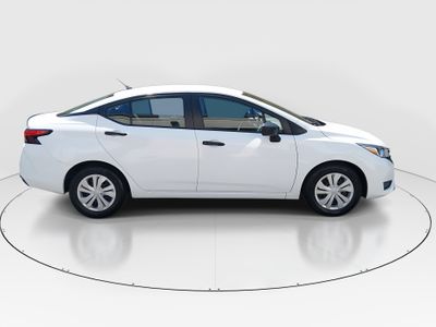 2023 Nissan Versa - Photo 8