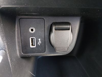 2023 Nissan Versa - Photo 17