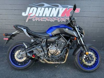 2020 Yamaha MT-07 — front three-quarter view