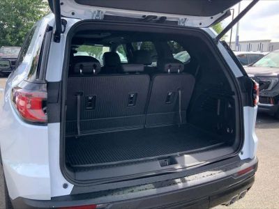 2026 GMC Acadia — detail view