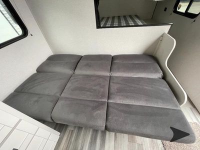 2026 Jayco Jay Flight SLX — photo 13 view