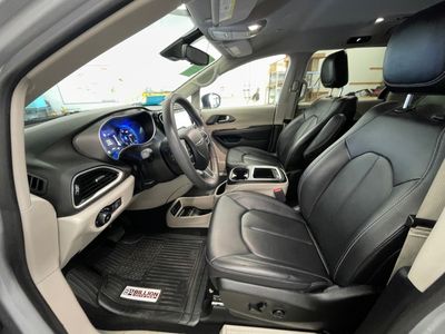 2024 Chrysler Pacifica - Photo 9