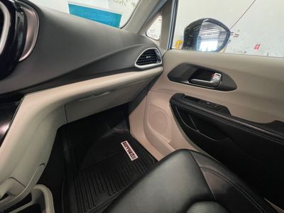 2024 Chrysler Pacifica - Photo 21