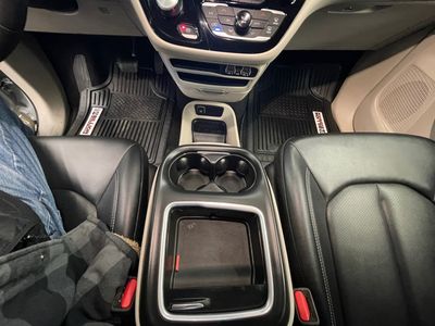 2024 Chrysler Pacifica - Photo 13
