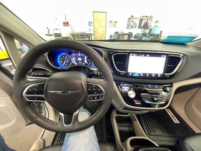 2024 Chrysler Pacifica - Photo 12