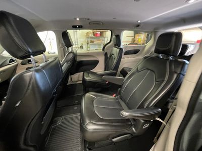 2024 Chrysler Pacifica - Photo 18