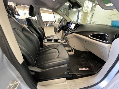 2024 Chrysler Pacifica - Photo 15