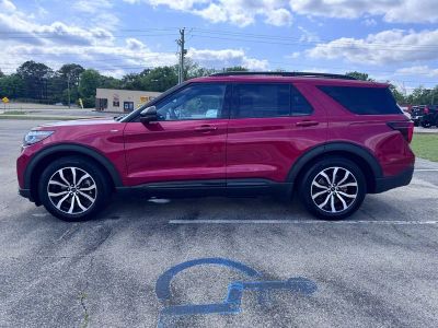 2025 Ford Explorer — interior view