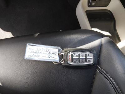2023 Chrysler Pacifica — photo 15 view