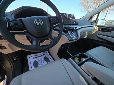 2026 Honda Odyssey - Photo 12