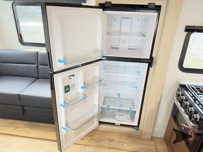 2026 Coachmen RV Apex Ultra-Lite - Photo 44
