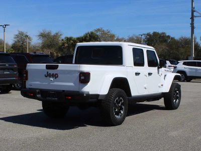 2026 Jeep Gladiator — side profile view