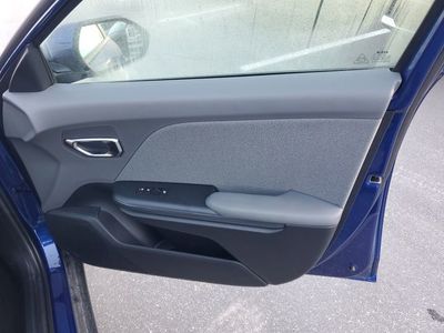 2025 Kia K4 - Photo 32