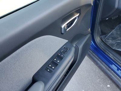 2025 Kia K4 - Photo 6