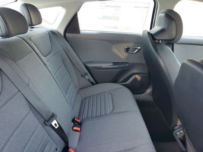 2025 Kia K4 - Photo 27