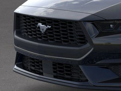 2026 Ford Mustang - Photo 17