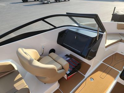 2025 Bayliner V20I - Photo 12