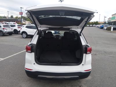 2024 Chevrolet Equinox — photo 11 view