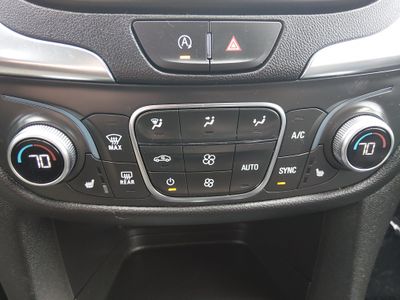 2024 Chevrolet Equinox — photo 17 view