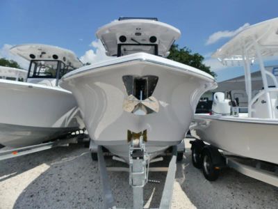 2027 Sea Pro 245 FLXR — side profile view