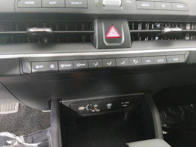 2025 Kia K4 - Photo 18