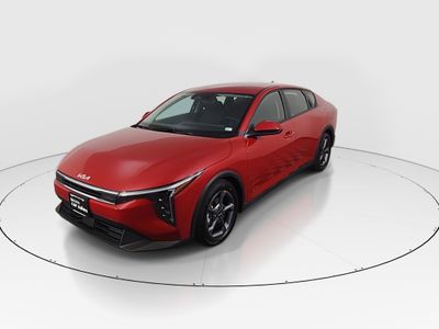 2025 Kia K4 - Photo 3