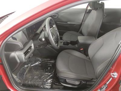 2025 Kia K4 - Photo 21