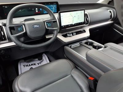 2025 Ford Expedition — detail view