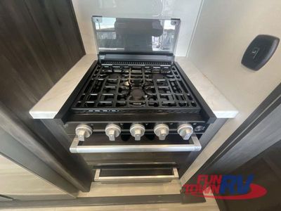 2025 Keystone RV Fuzion Impact Edition - Photo 26