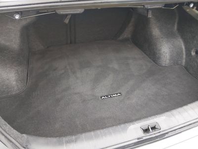 2024 Nissan Altima — photo 11 view