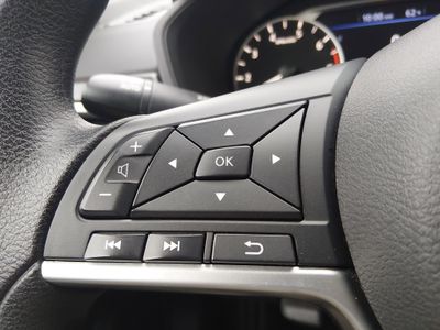 2024 Nissan Altima — photo 13 view