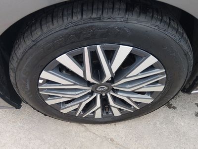 2024 Nissan Altima — photo 10 view